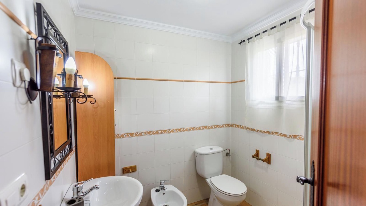 Photo of Bathroom in Alozaina