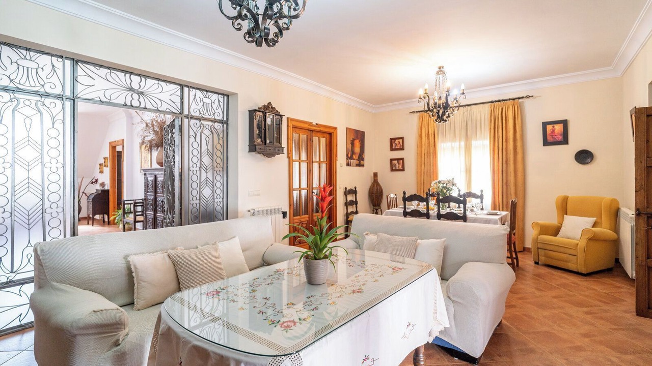 Photo of Livingroom in Alameda