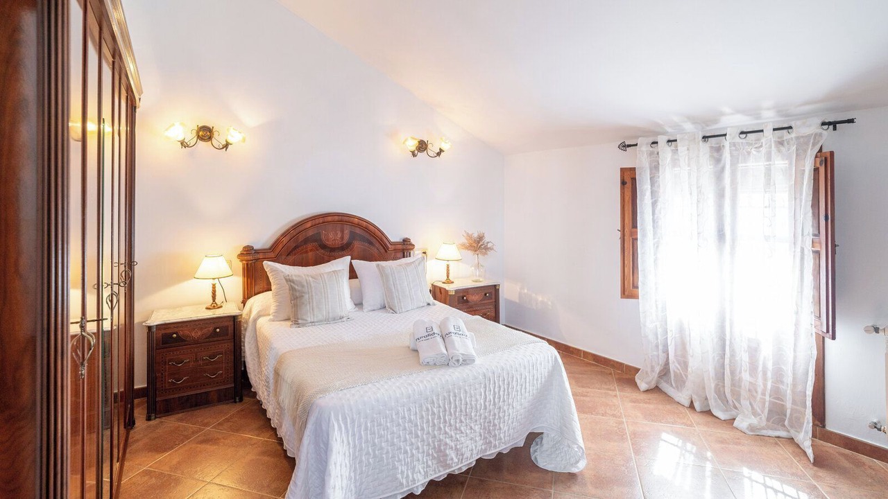 Photo of Bedroom in Alameda