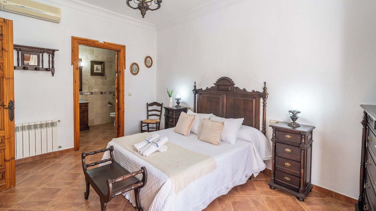 Photo of Bedroom in Alameda