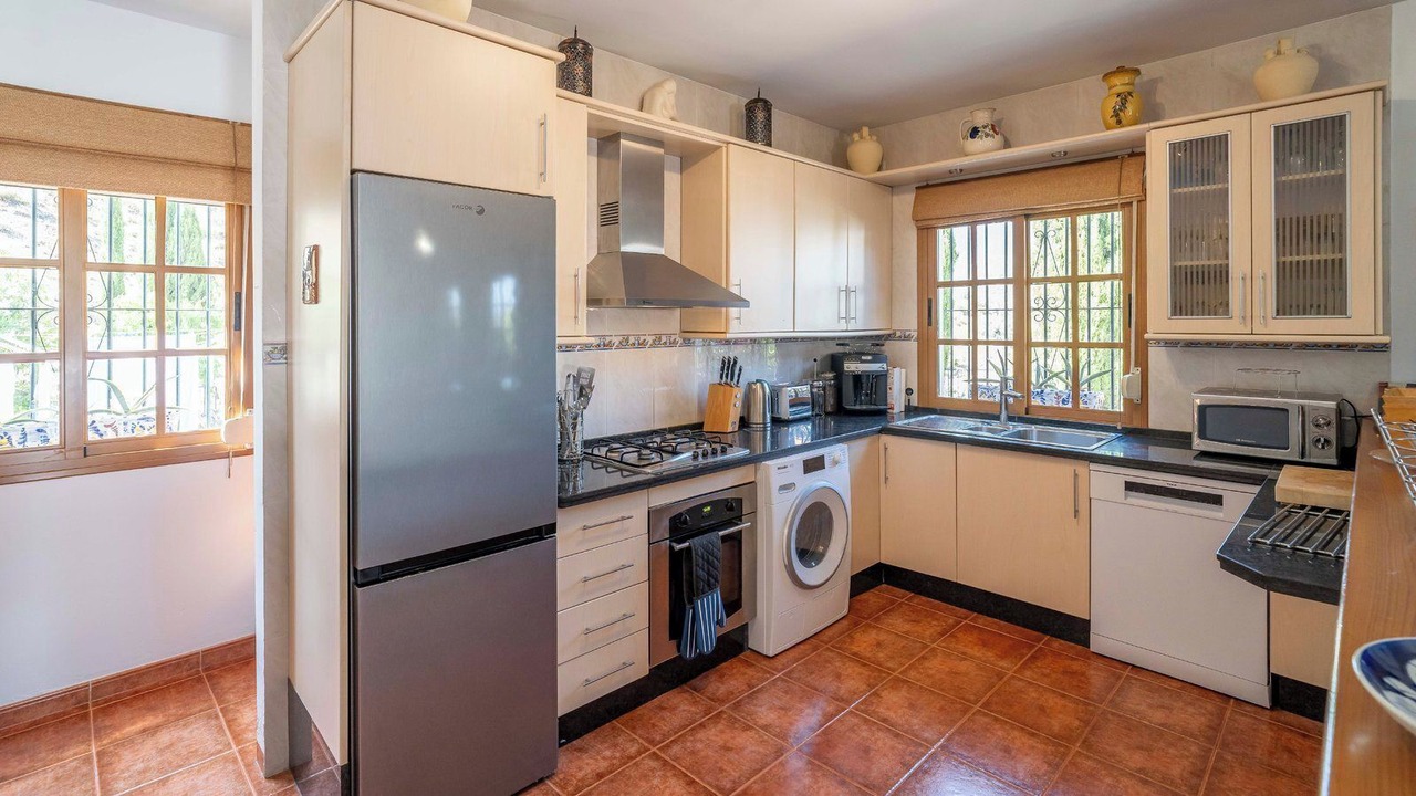 Photo of Kitchen in Canillas de Albaida
