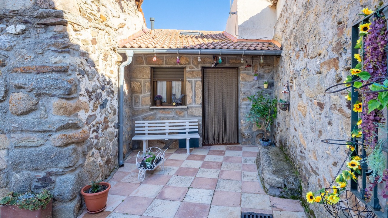 Photo of Patio Balcony in Manjabalago