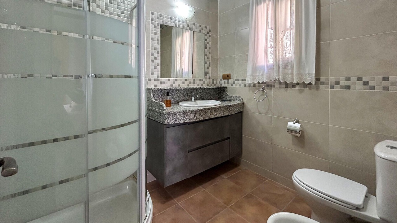 Photo of Bathroom in Alora