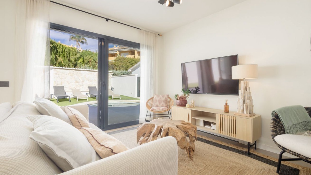 Photo of Livingroom in Urbanizacion Costabella