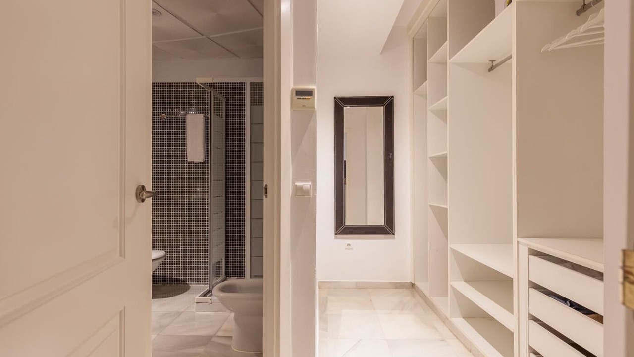 Photo of Bathroom in Feria