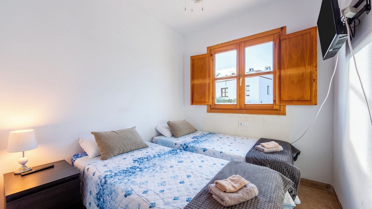 Photo of Bedroom in Enix