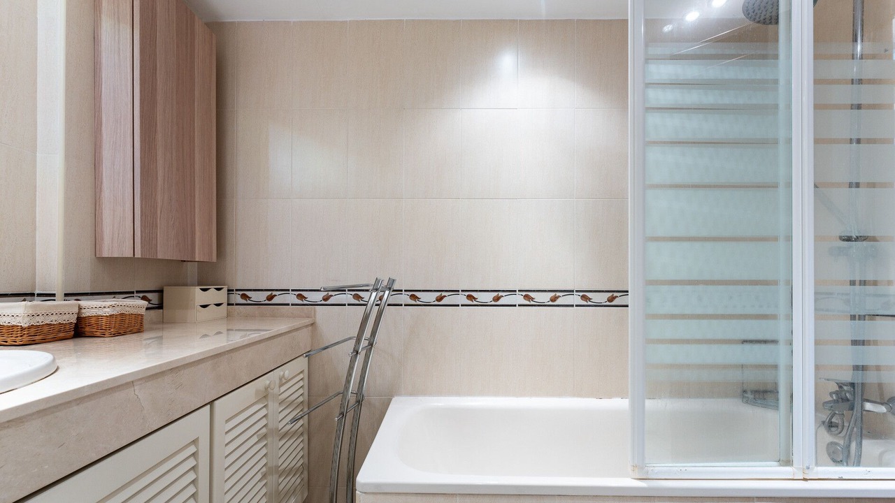 Photo of Bathroom in Torrequebrada