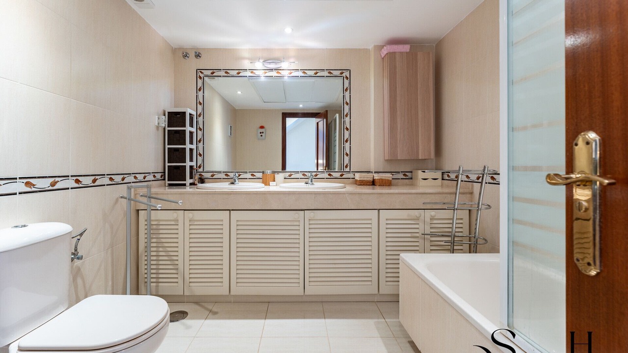 Photo of Bathroom in Torrequebrada