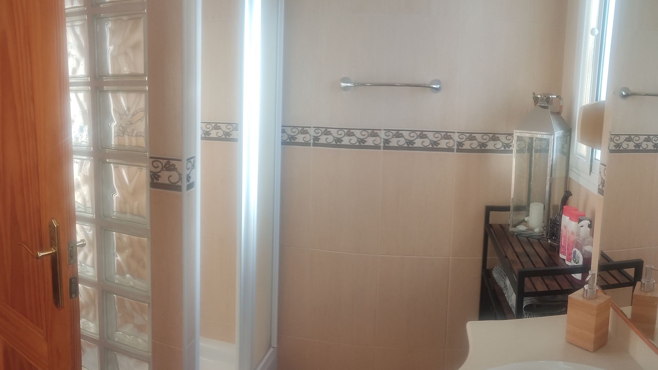Photo of Bathroom in Canillas de Albaida