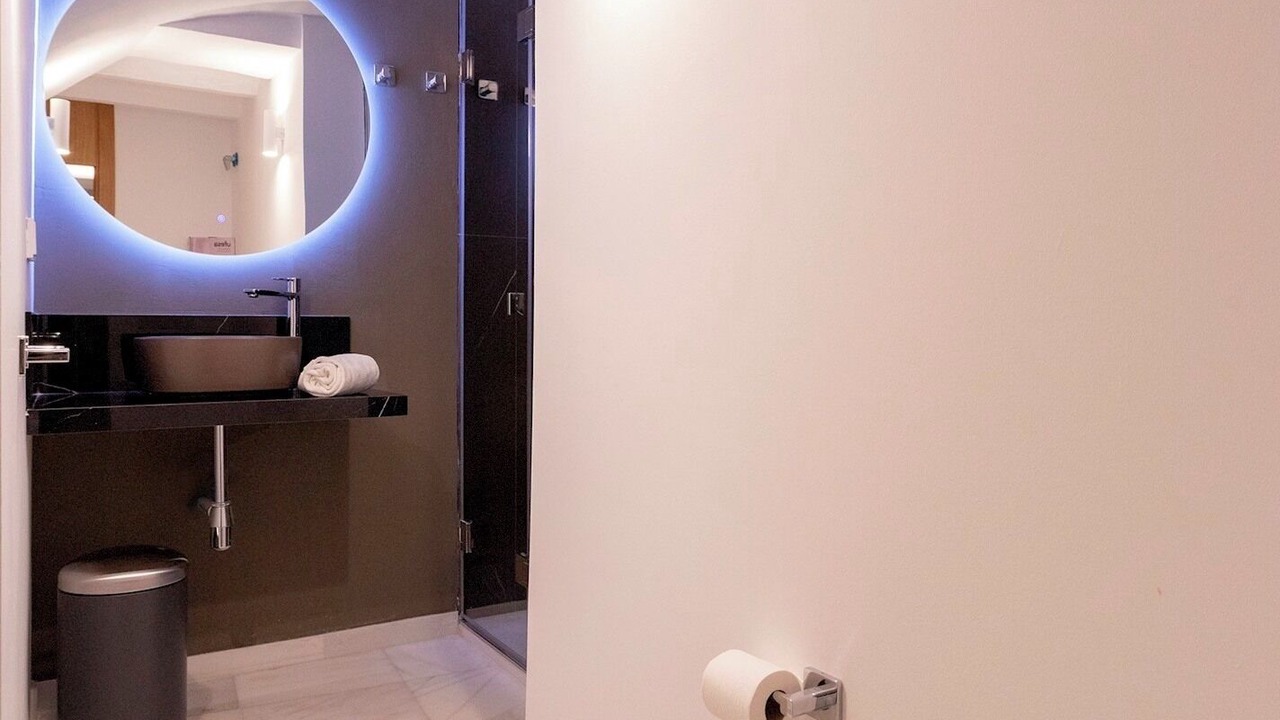 Photo of Bathroom in Alameda