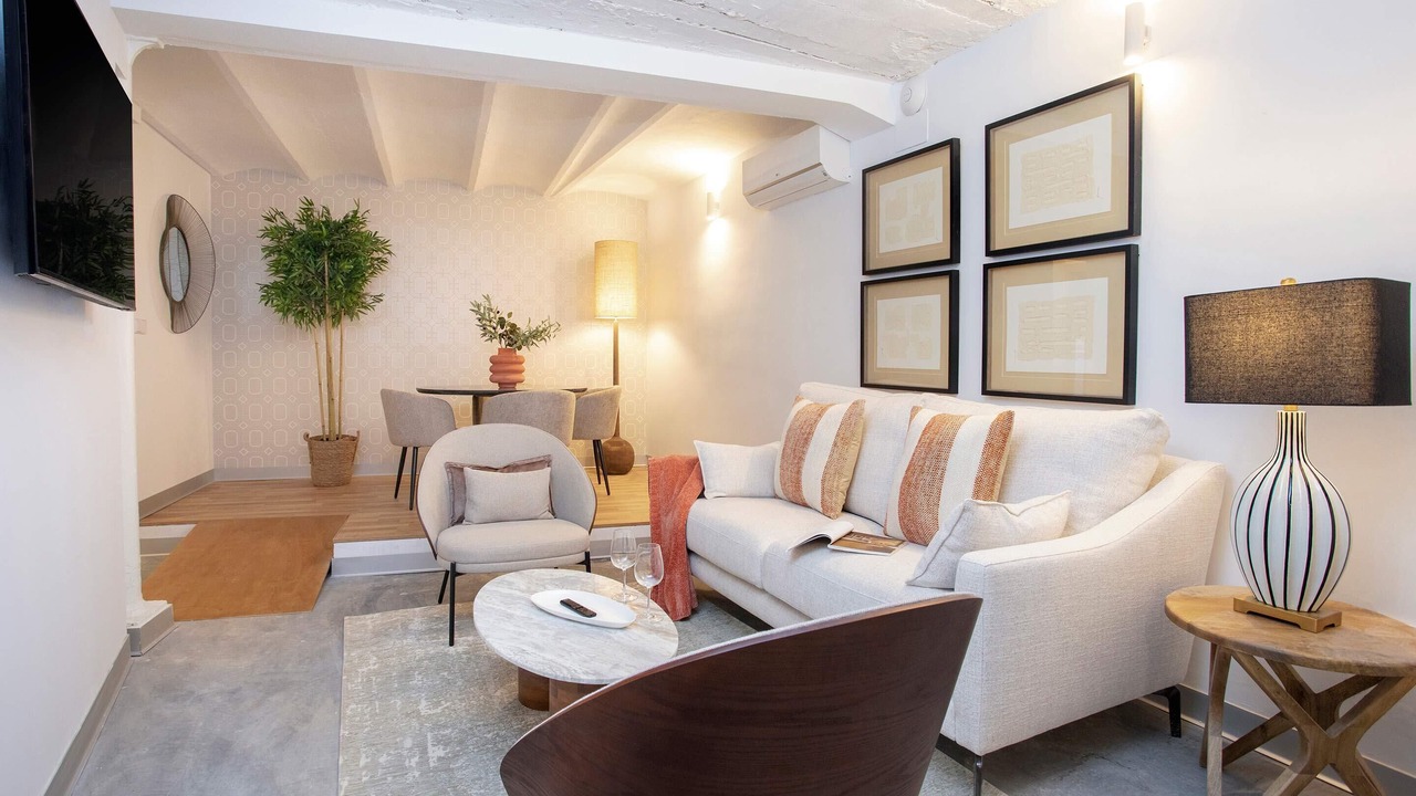 Photo of Livingroom in Alameda