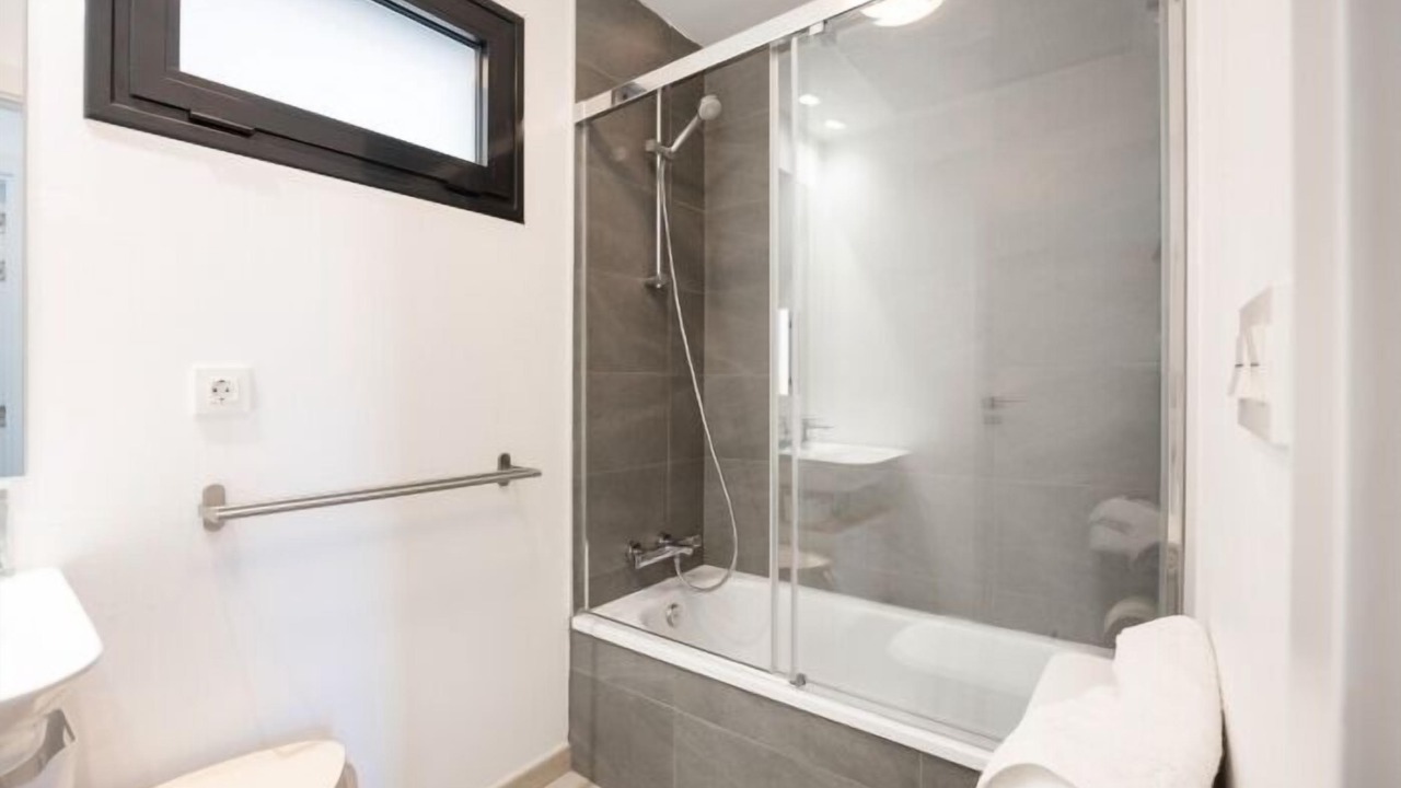 Photo of Bathroom in Rota