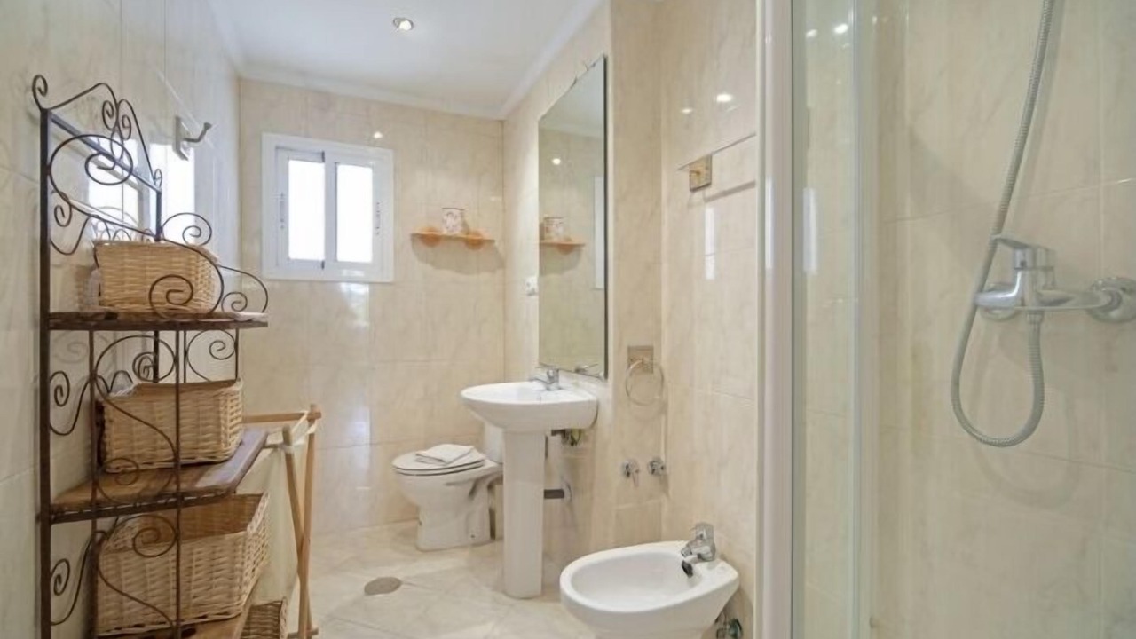 Photo of Bathroom in Rota