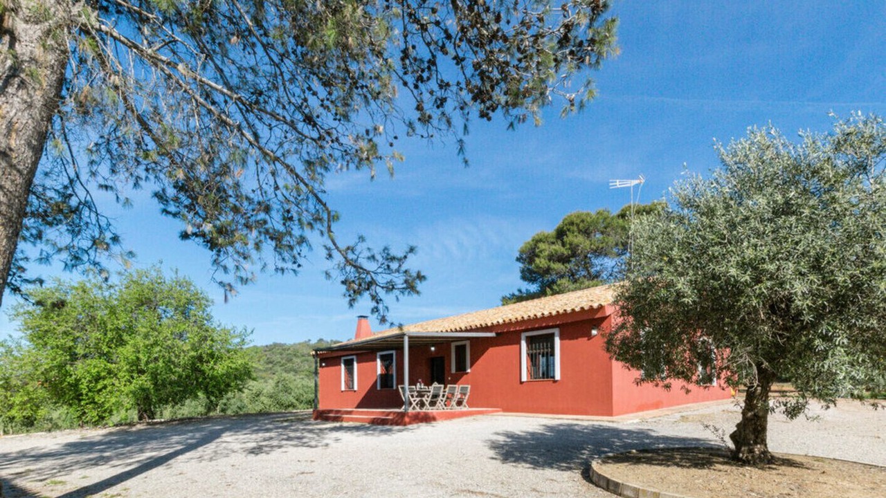 Photo of Outdoor in Lora Del Rio