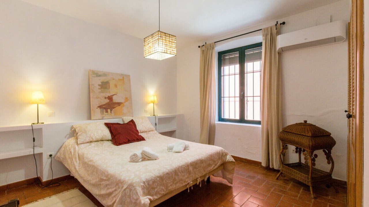 Photo of Bedroom in Lora Del Rio