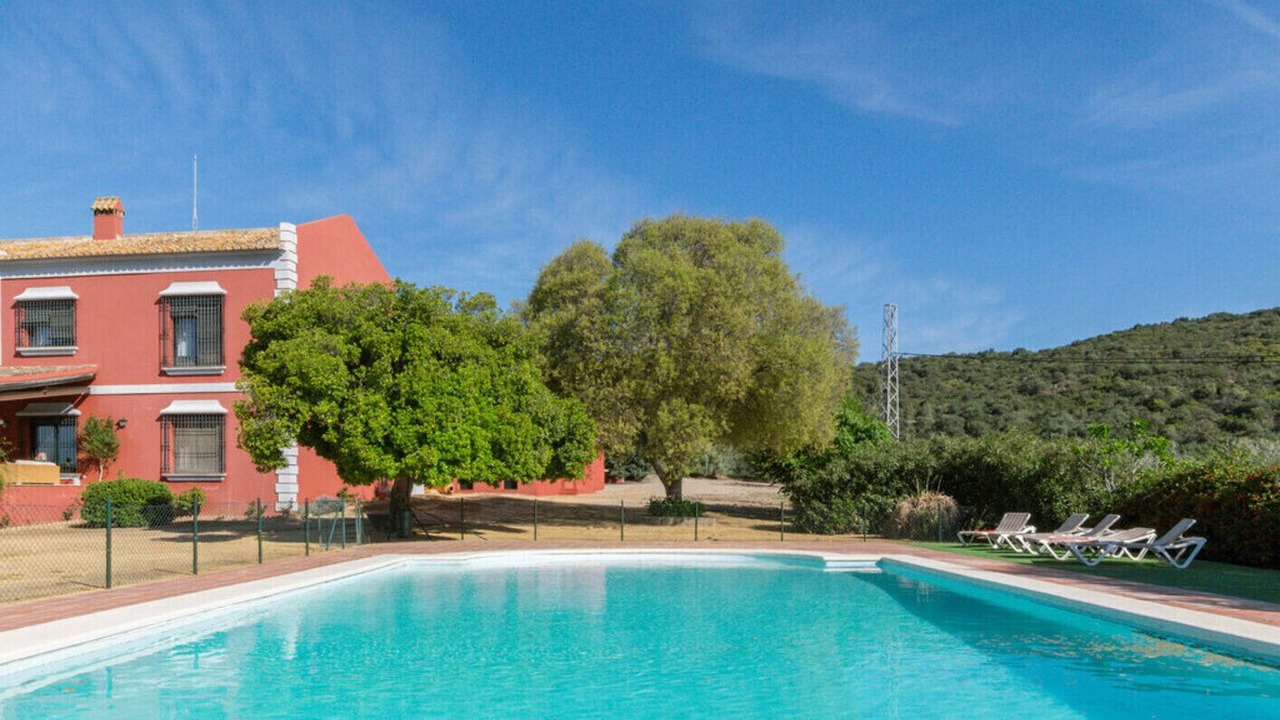 Photo of Outdoor in Lora Del Rio