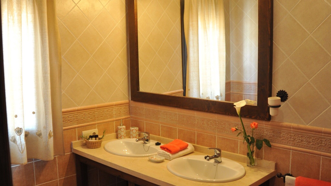 Photo of Bathroom in La Joya