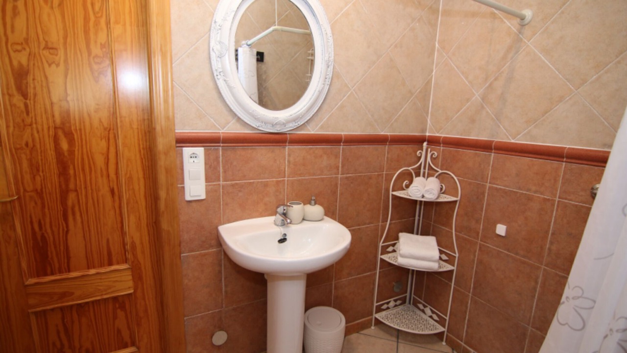 Photo of Bathroom in Canillas de Aceituno