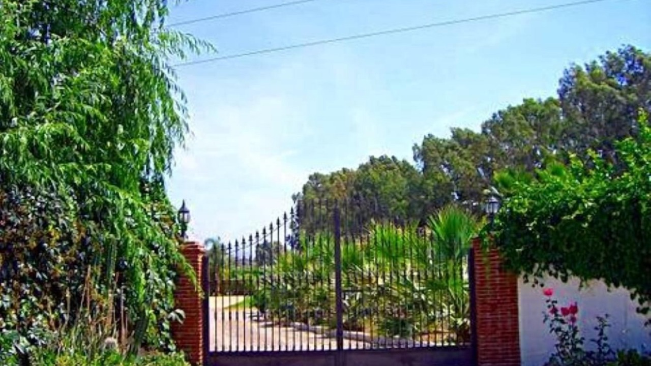 Photo of Outdoor in Coin