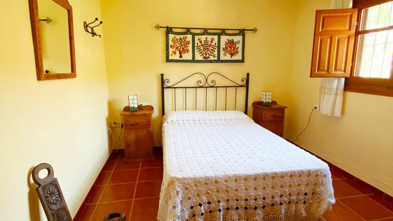 Photo of Bedroom in Coin