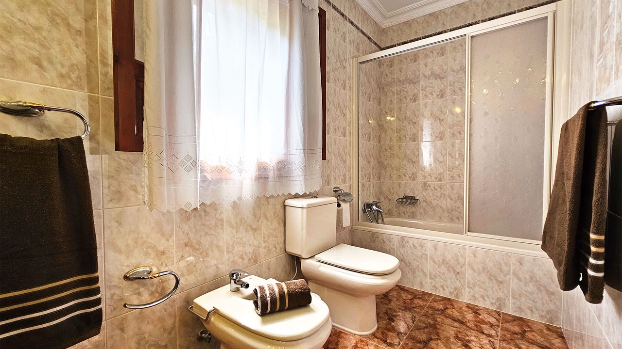 Photo of Bathroom in Guaro