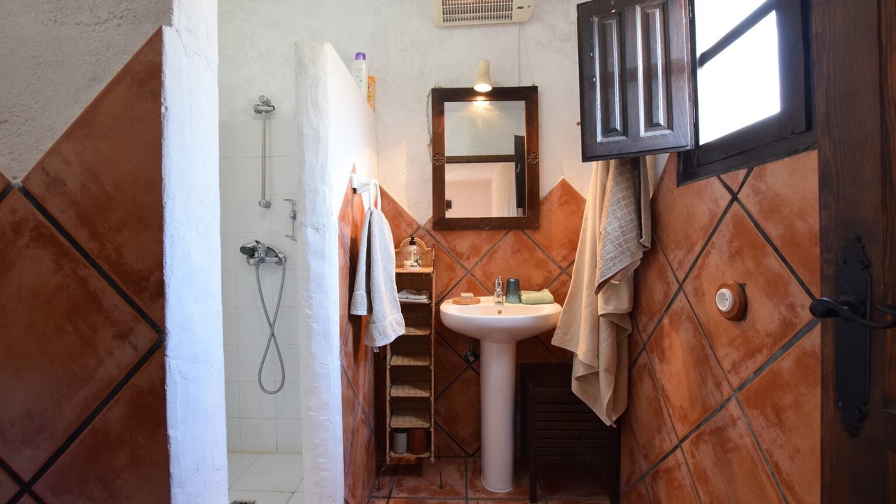 Photo of Bathroom in Almogia