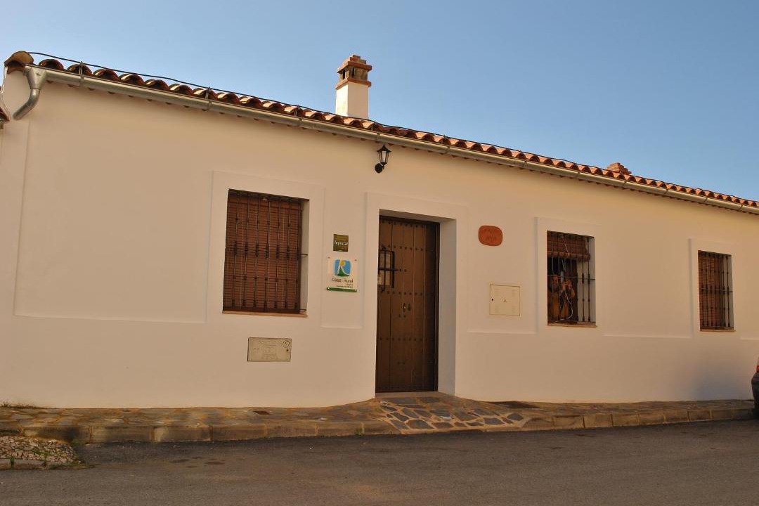Photo of Buildings in Linares de la Sierra