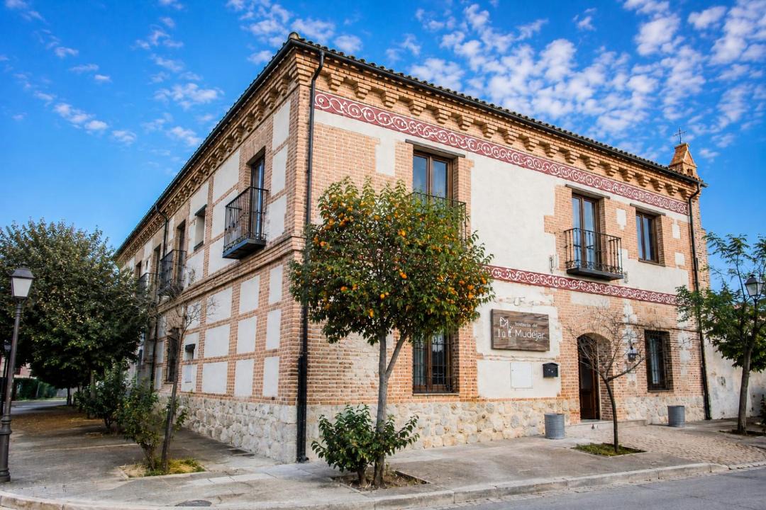 Photo of Others in Velayos