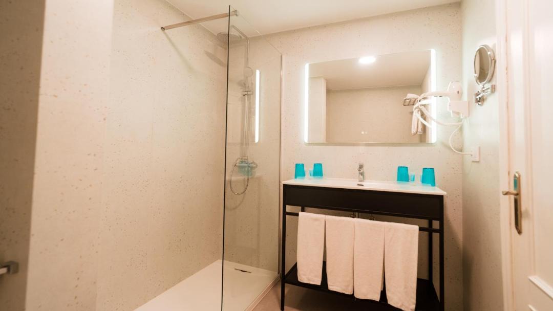 Photo of Bathroom in Centro Comercial Bahia Sur
