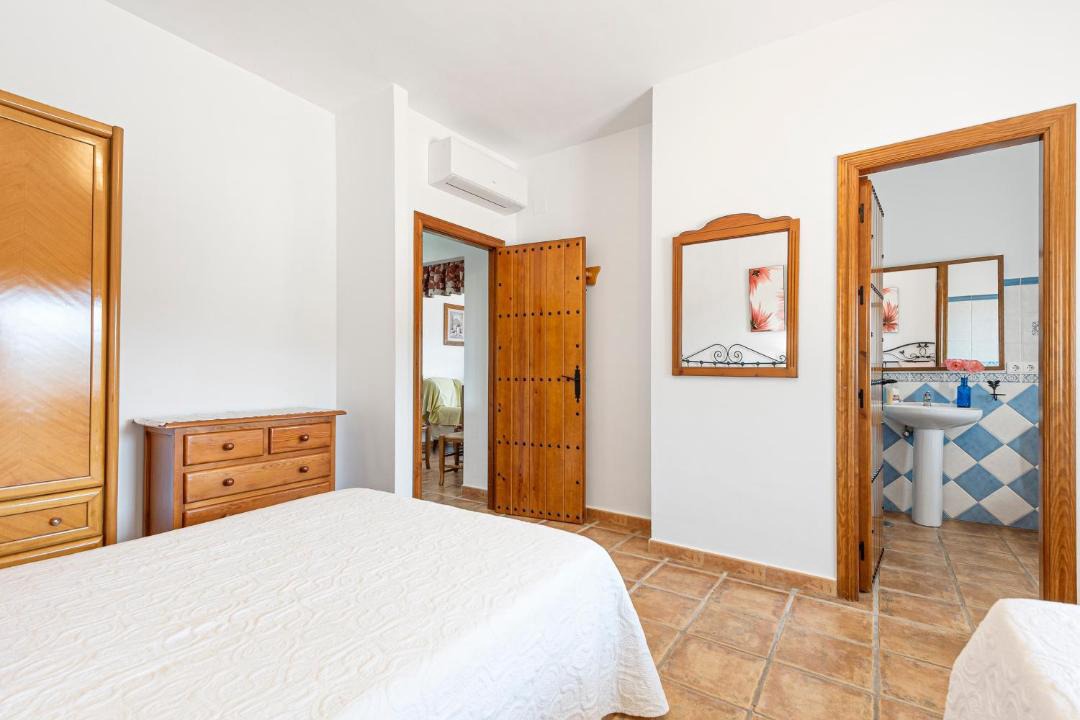 Photo of Others in Comares