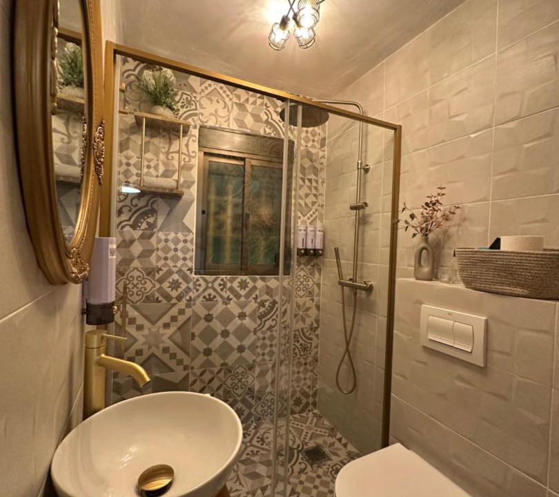 Photo of Bathroom in Benaojan
