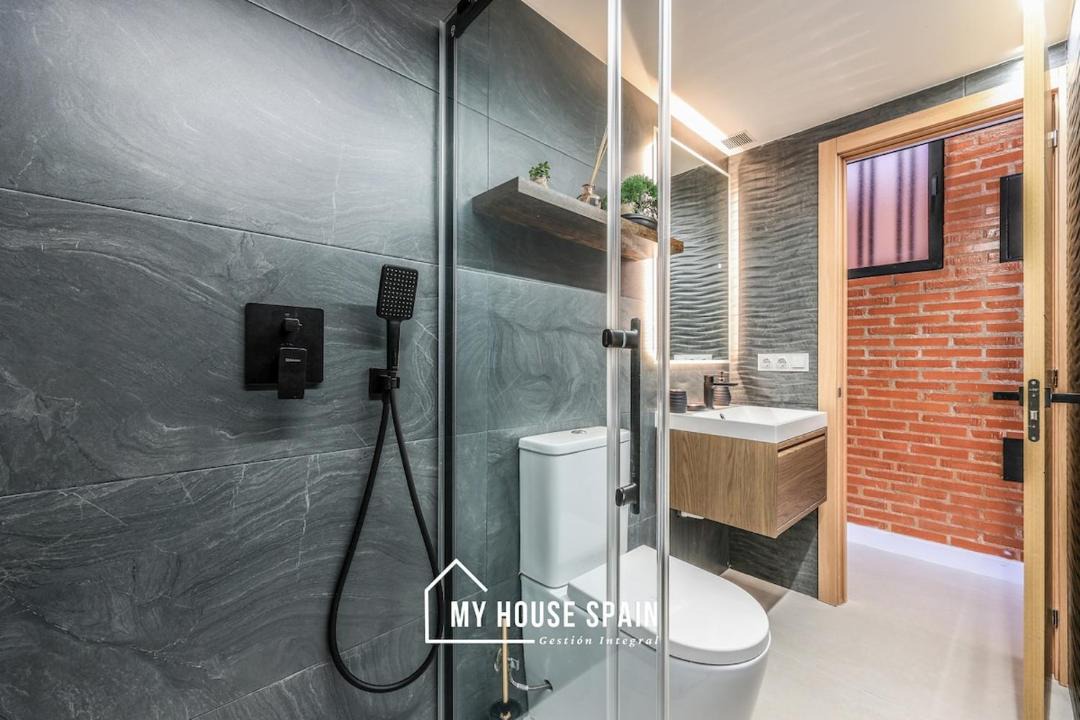 Photo of Bathroom in Atocha
