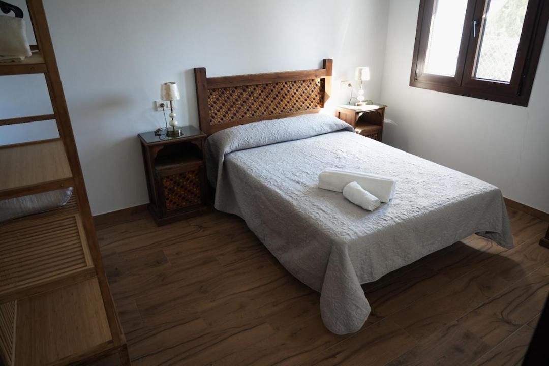Photo of Bedroom in Portugos