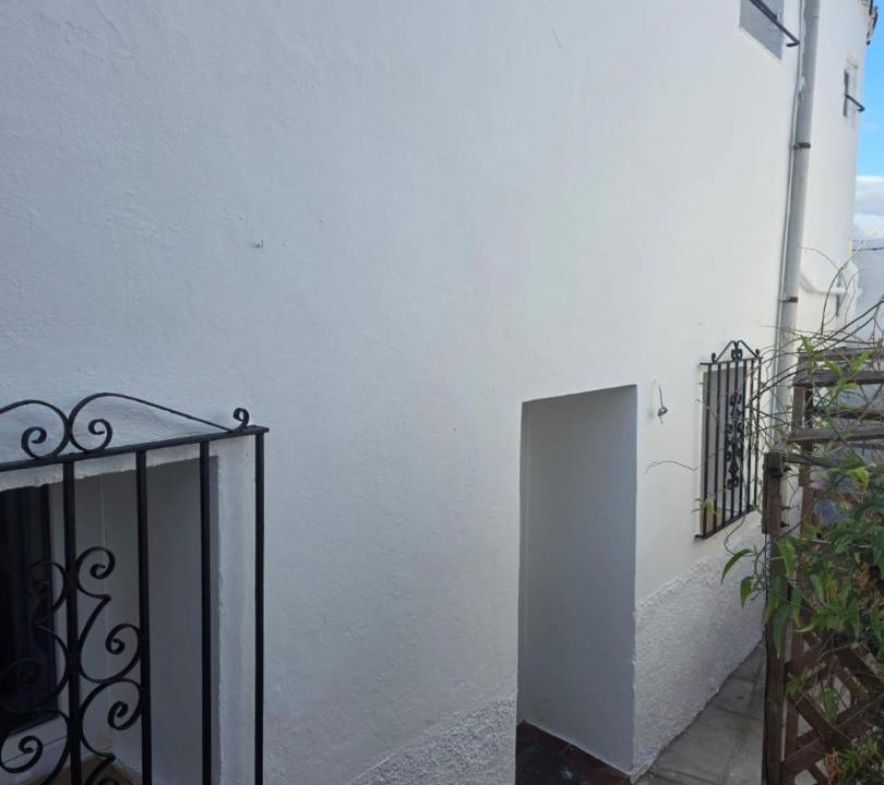 Photo of Others in San Enrique de Guadiaro