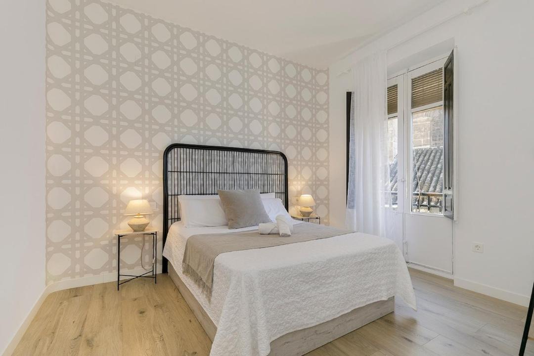 Photo of Bedroom in Central District