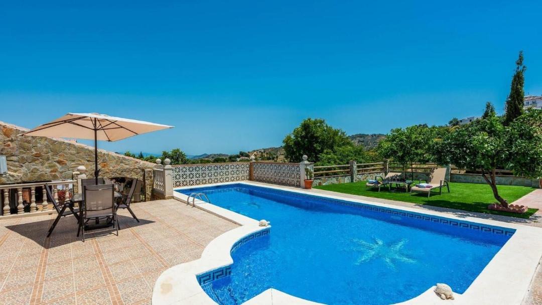 Photo of Others in Guaro