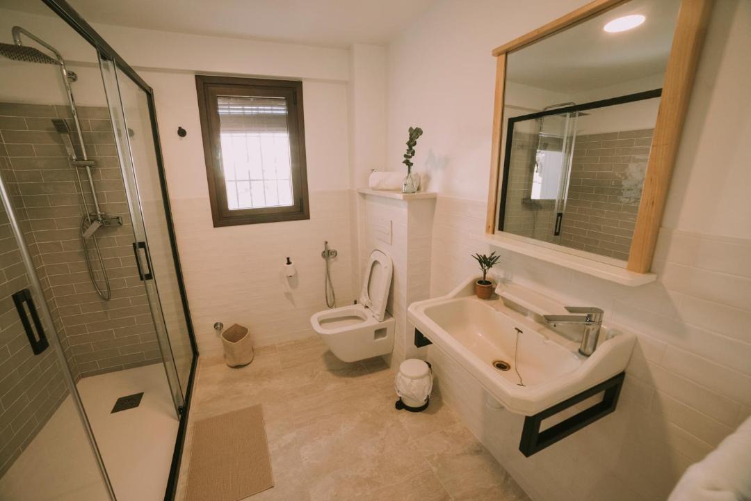 Photo of Bathroom in Almedinilla