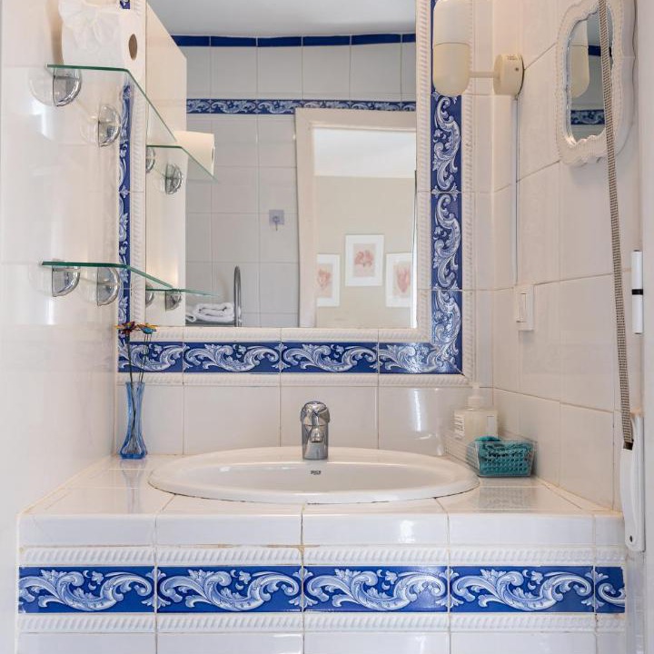 Photo of Bathroom in San Basilio
