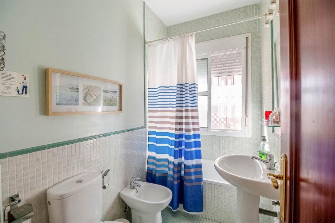 Photo of Bathroom in San Fernando