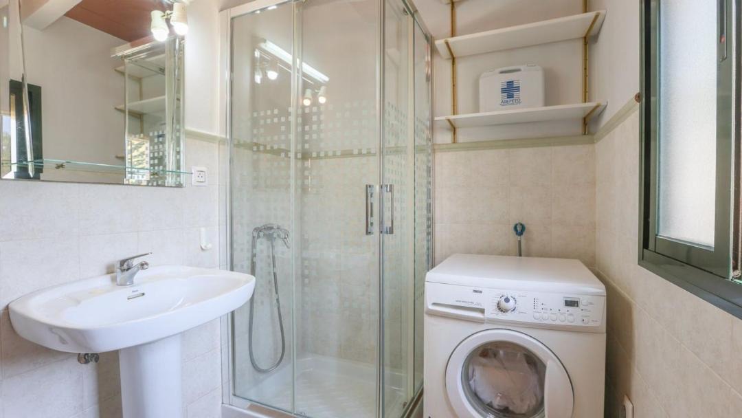 Photo of Bathroom in Guadalcanal