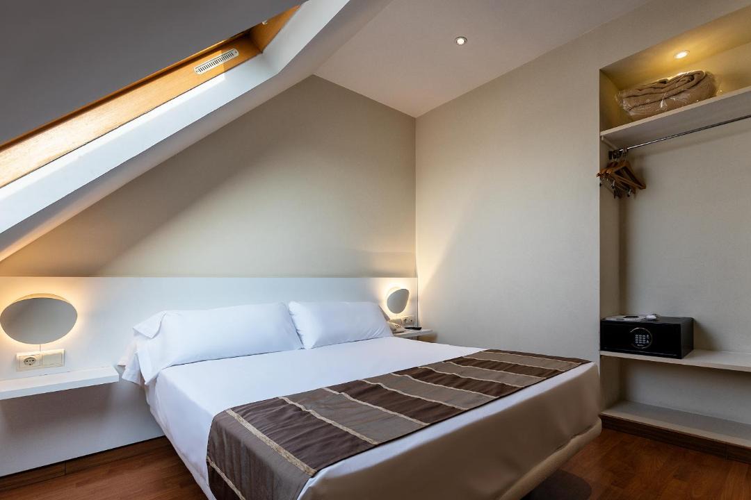 Photo of Bedroom in Sevilla Este