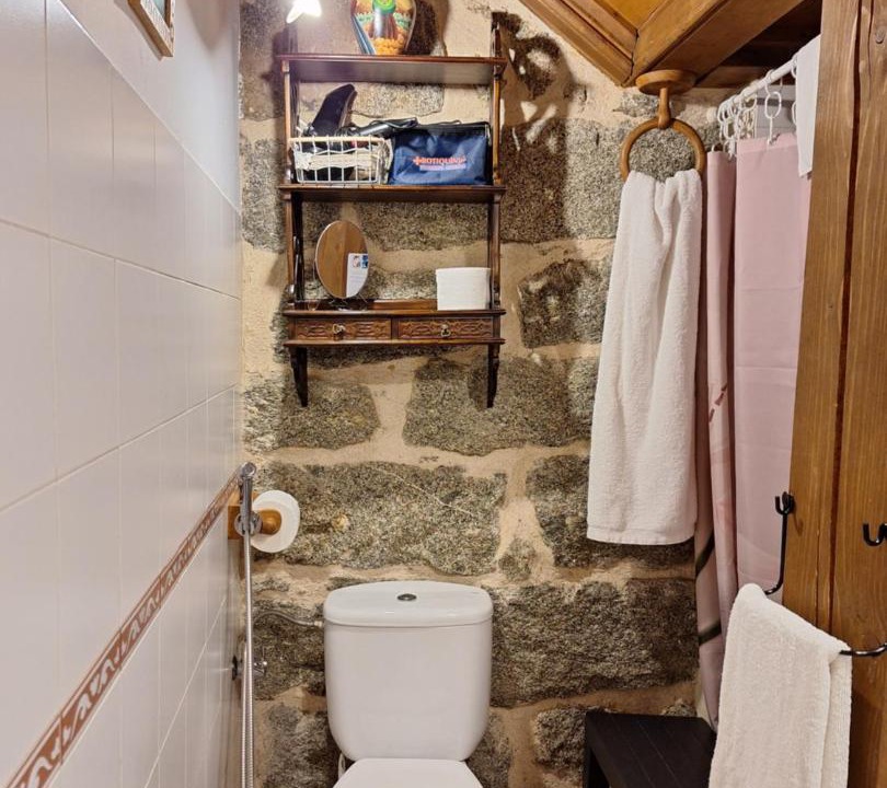 Photo of Bathroom in Navaluenga
