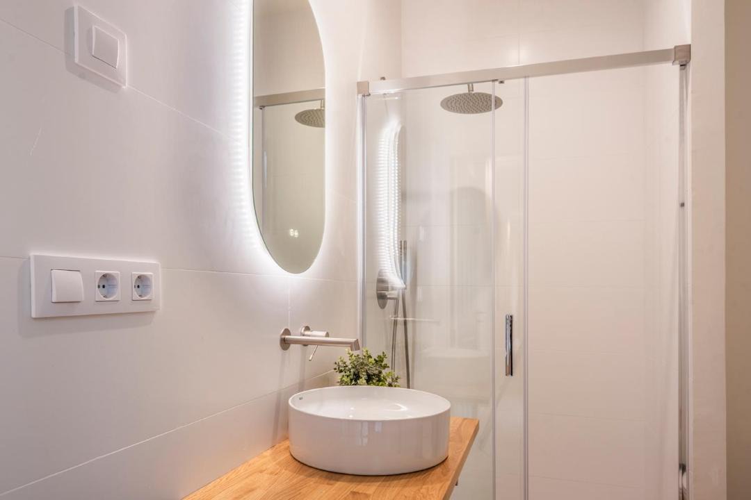 Photo of Bathroom in Feria