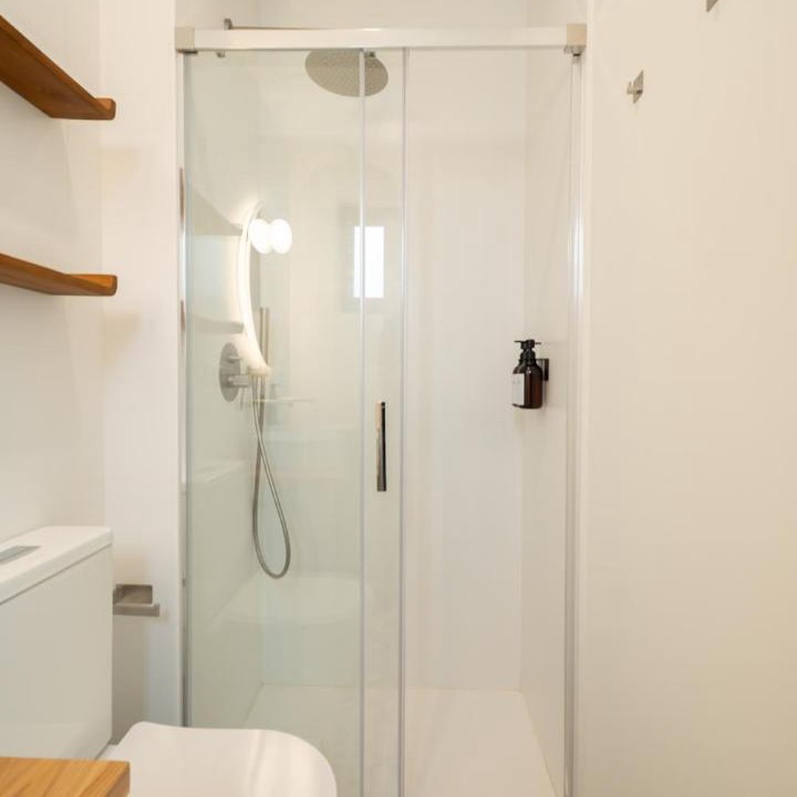 Photo of Bathroom in Feria