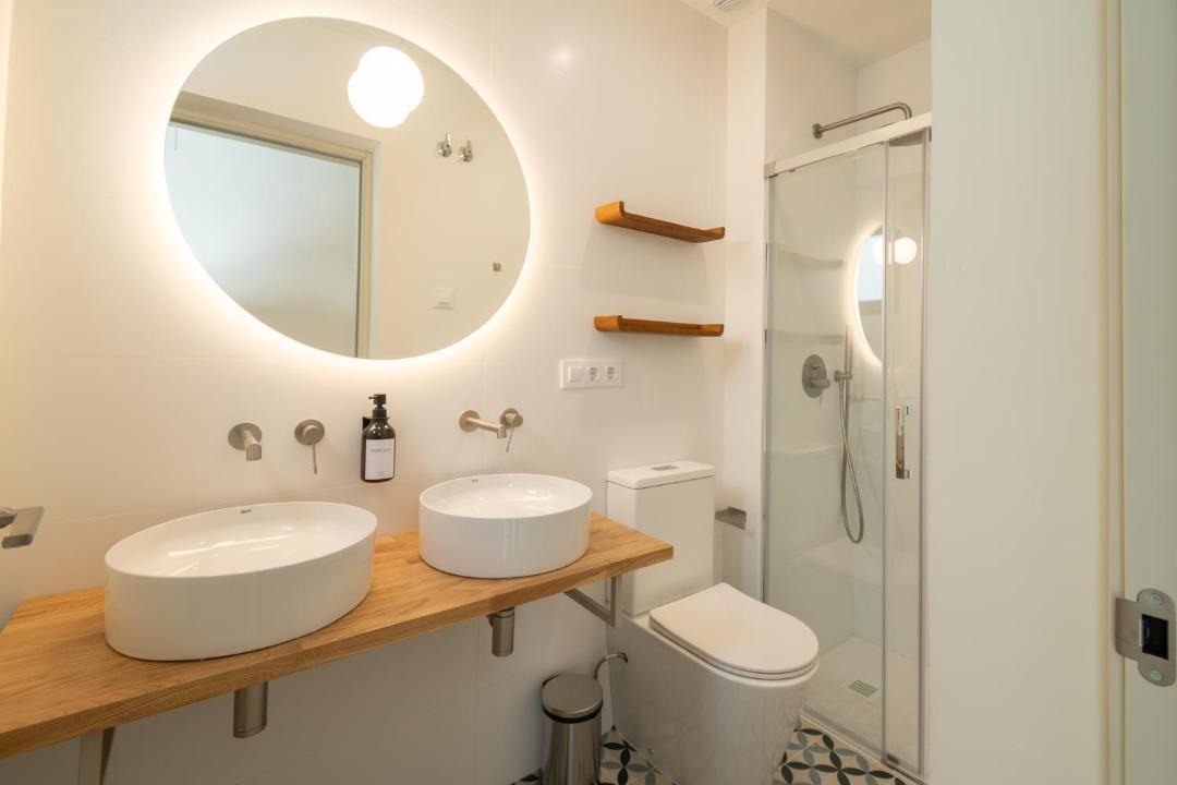 Photo of Bathroom in Feria