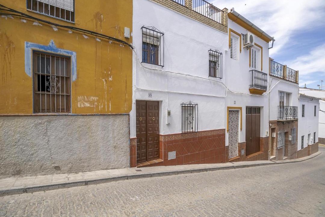 Photo of Buildings in Villanueva de San Juan