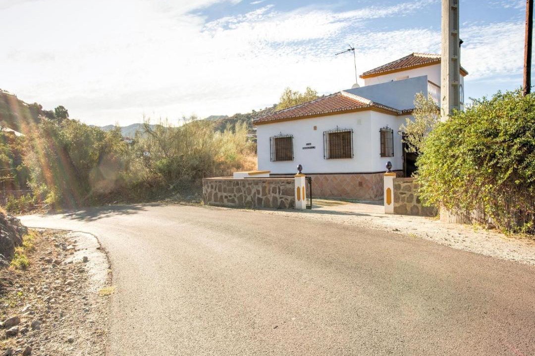 Photo of Others in Canillas de Aceituno