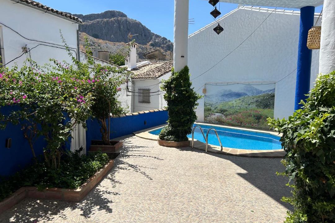 Photo of Others in Benaocaz