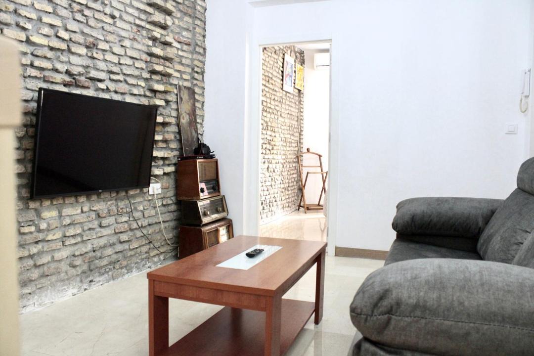 Photo of Livingroom in Alameda