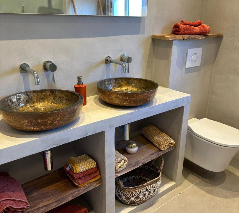 Photo of Bathroom in Arenas